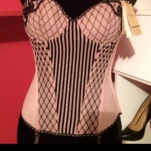 Plunge Balcony Corset padded